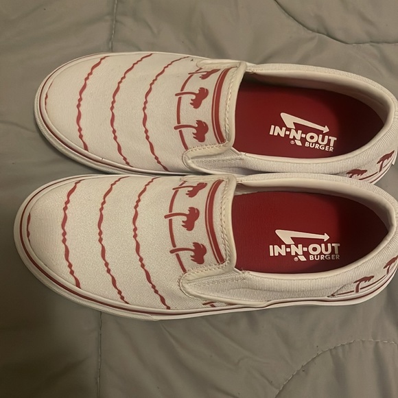 In and out slip on shoes - Picture 5 of 6
